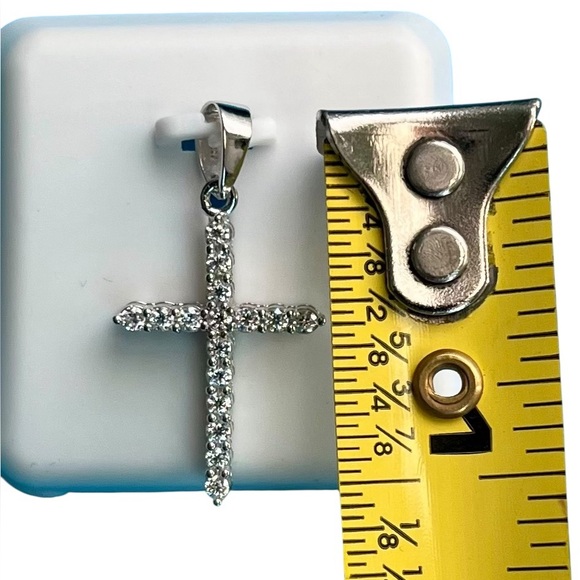 🆕 Cross Moissanite Sterling Pendant and 1 ctwt - Picture 5 of 5